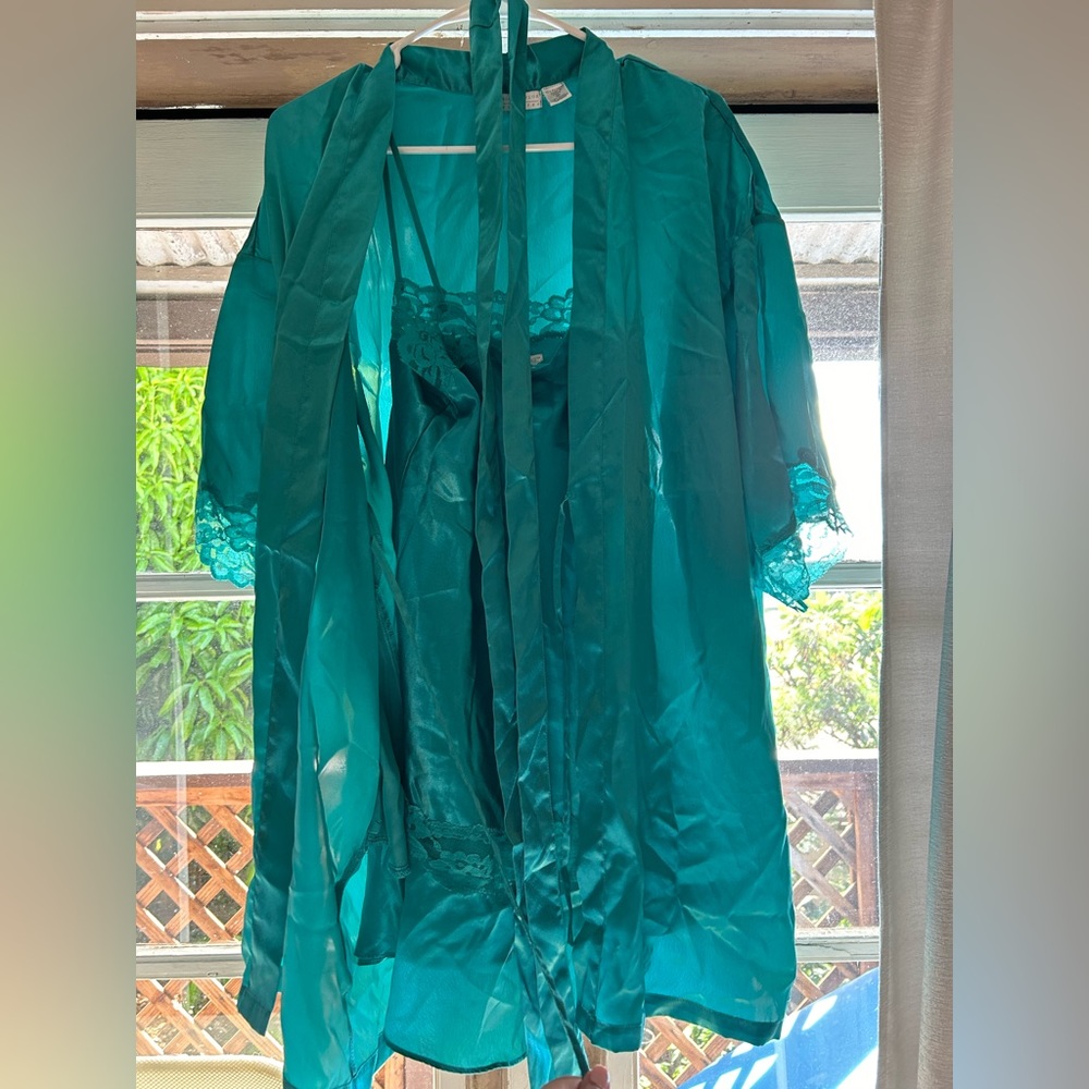 Sleep dress and robe womens m